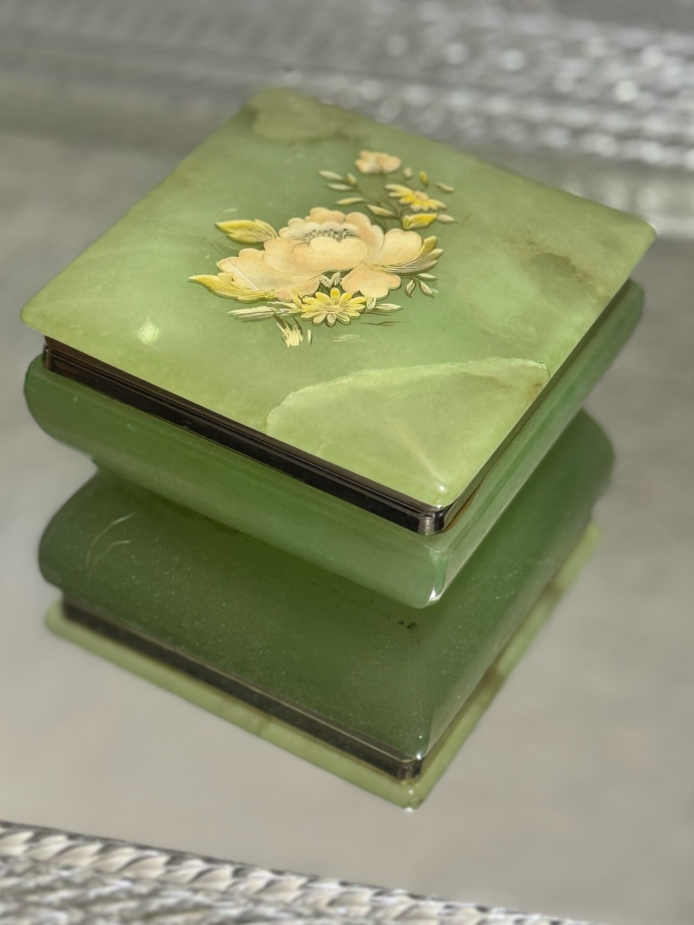 Vintage Alabaster Green Alabaster Floral Italian Alabaster Trinket Box - Picture 3 of 12